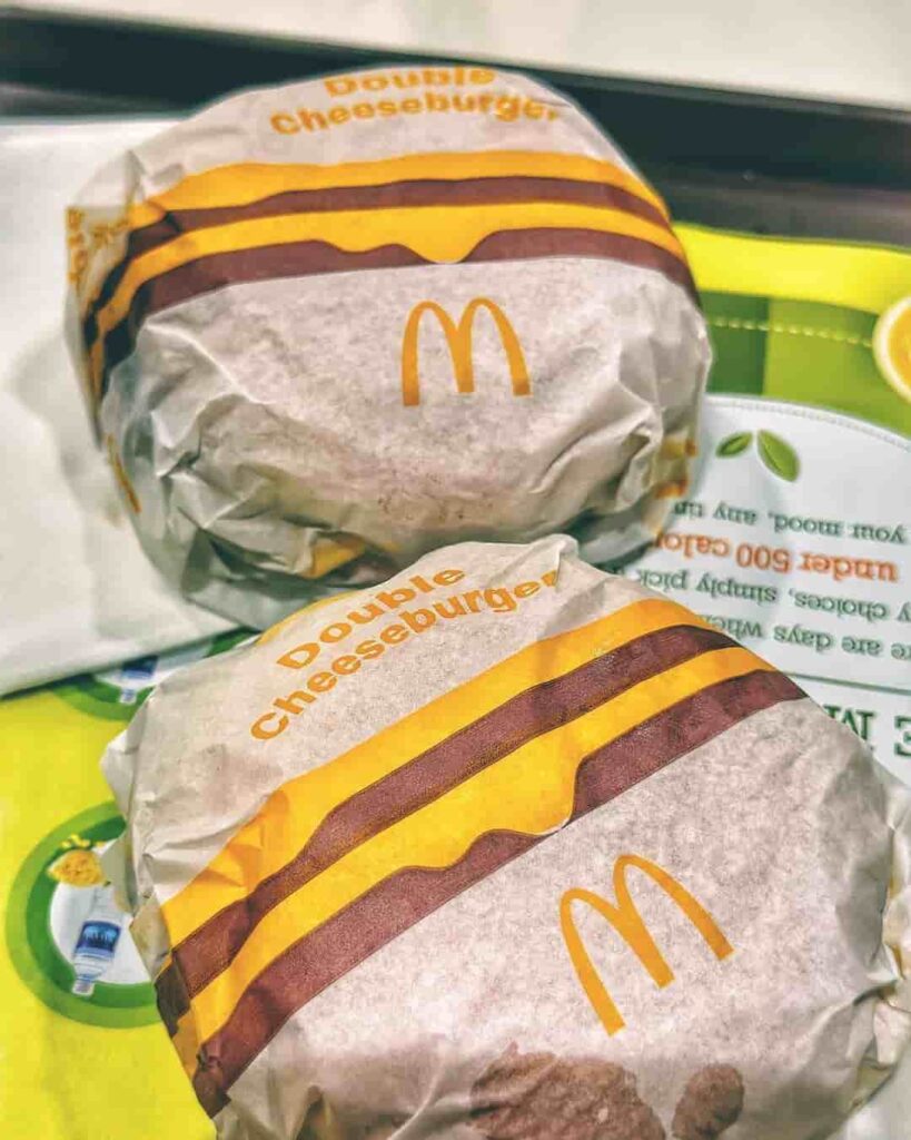 Famous Cheeseburger in McDonald Singapore Menu 2023-min