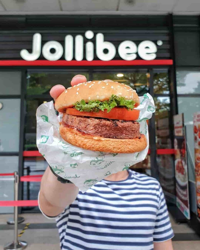 Best Burger at Jollibee Singapore Outlets