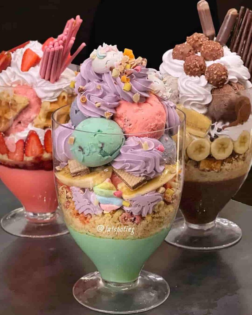 Famous Ice Cream in Swensen's Singapore Outlets