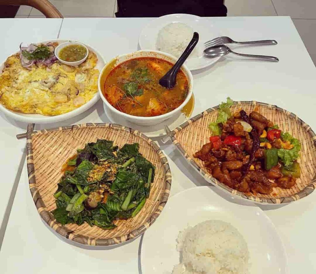 Popular Food at Sanook Kitchen Singapore Outlets
